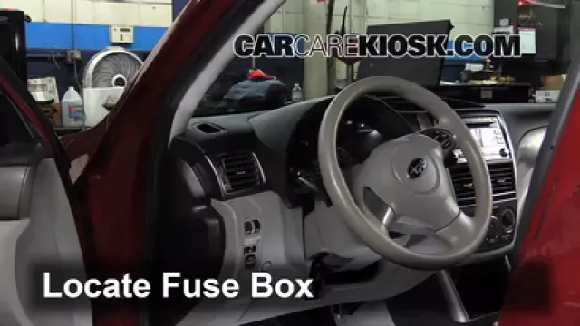 2011 Subaru Forester X 2.5L 4 Cyl. Fusible (intérieur) Contrôle